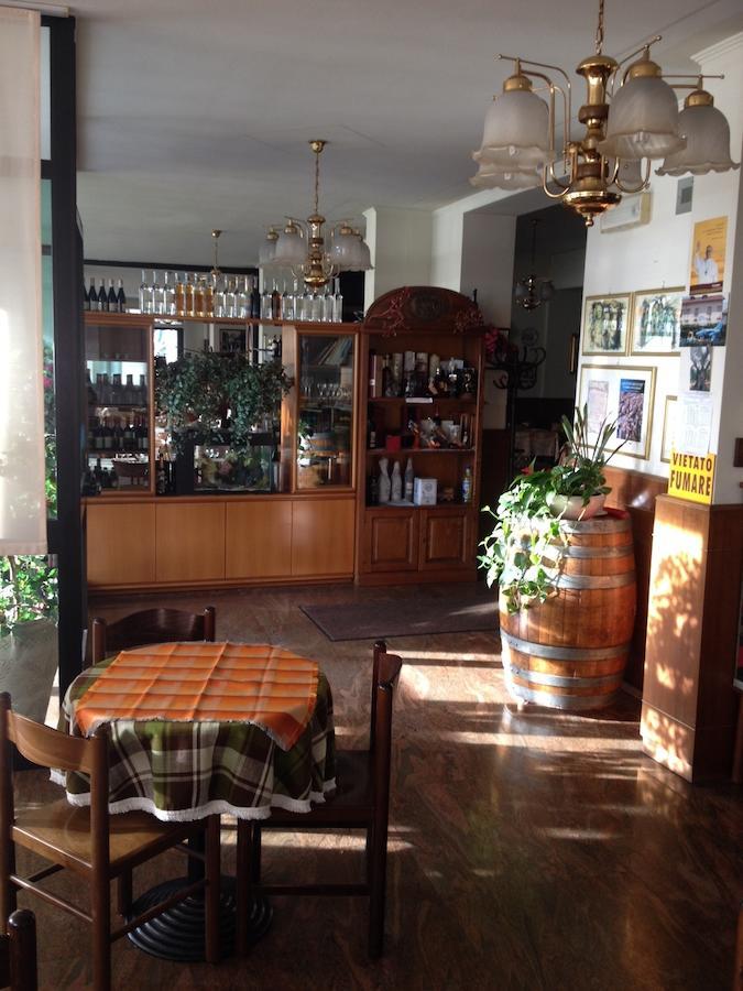 Ristorante Albergo Da Giovanni Carvico Eksteriør billede